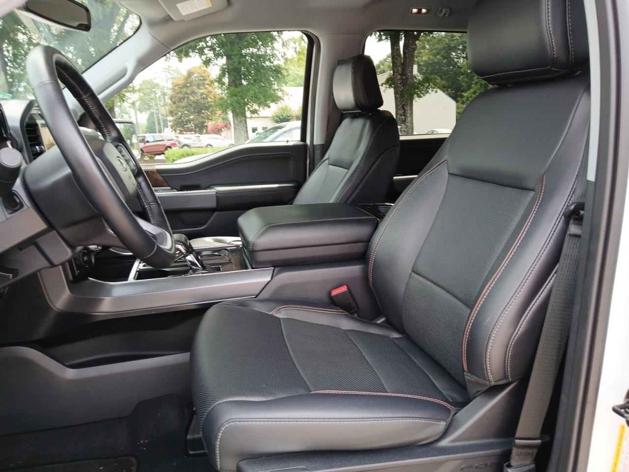Ford F-150 4WD SuperCrew 145" Lariat 2023