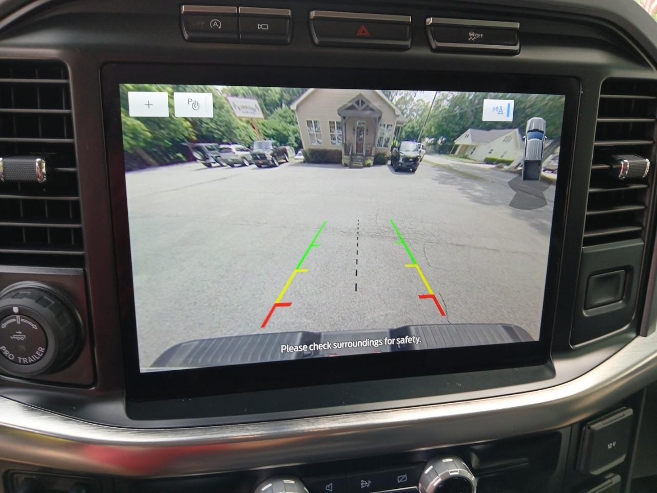 Ford F-150 4WD SuperCrew 145" Lariat 2023