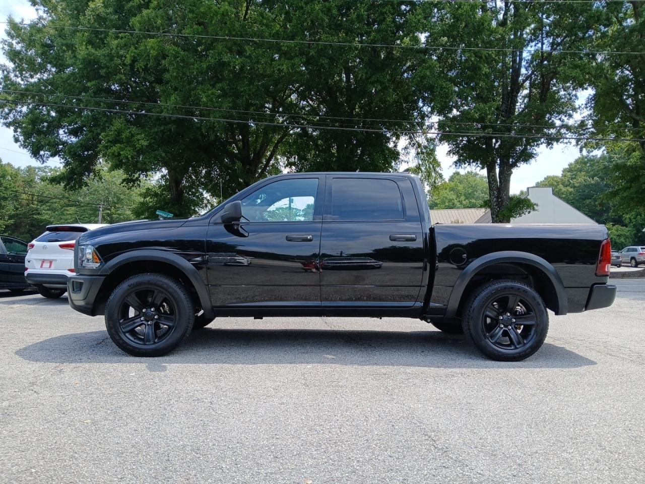 2022 RAM 1500 Classic Tradesman Crew Cab SWB 4WD