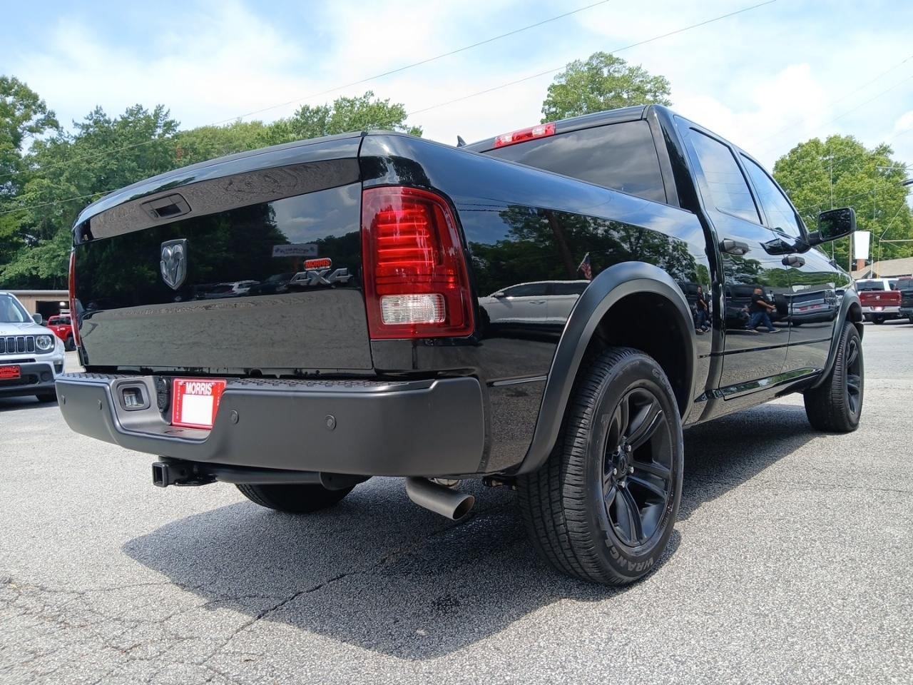 RAM 1500 Classic Tradesman Crew Cab SWB 4WD 2022