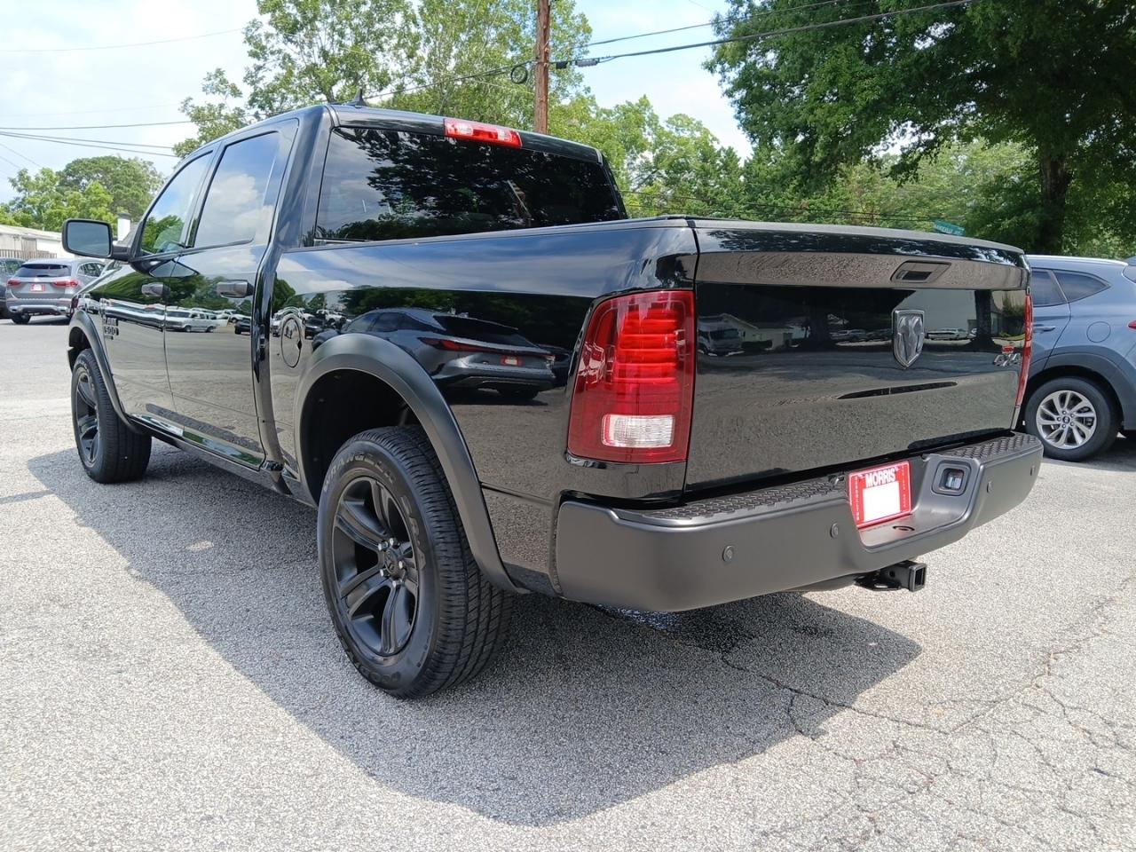 RAM 1500 Classic Tradesman Crew Cab SWB 4WD 2022
