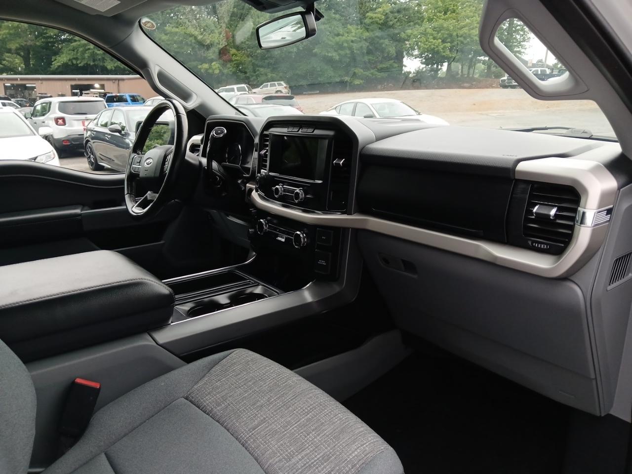 Ford F-150 2WD SuperCab 145" XLT 2021