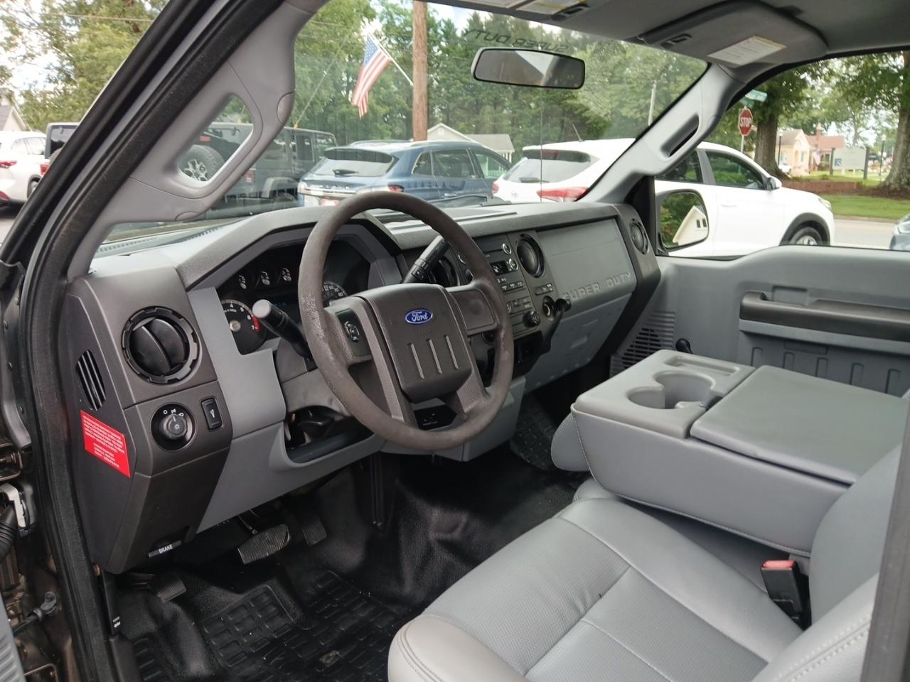 Ford F-250 SD XLT 2WD 2015