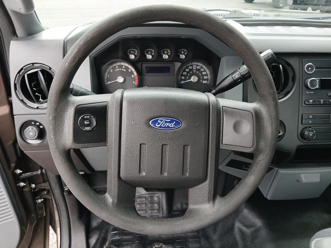 Ford F-250 SD XLT 2WD 2015