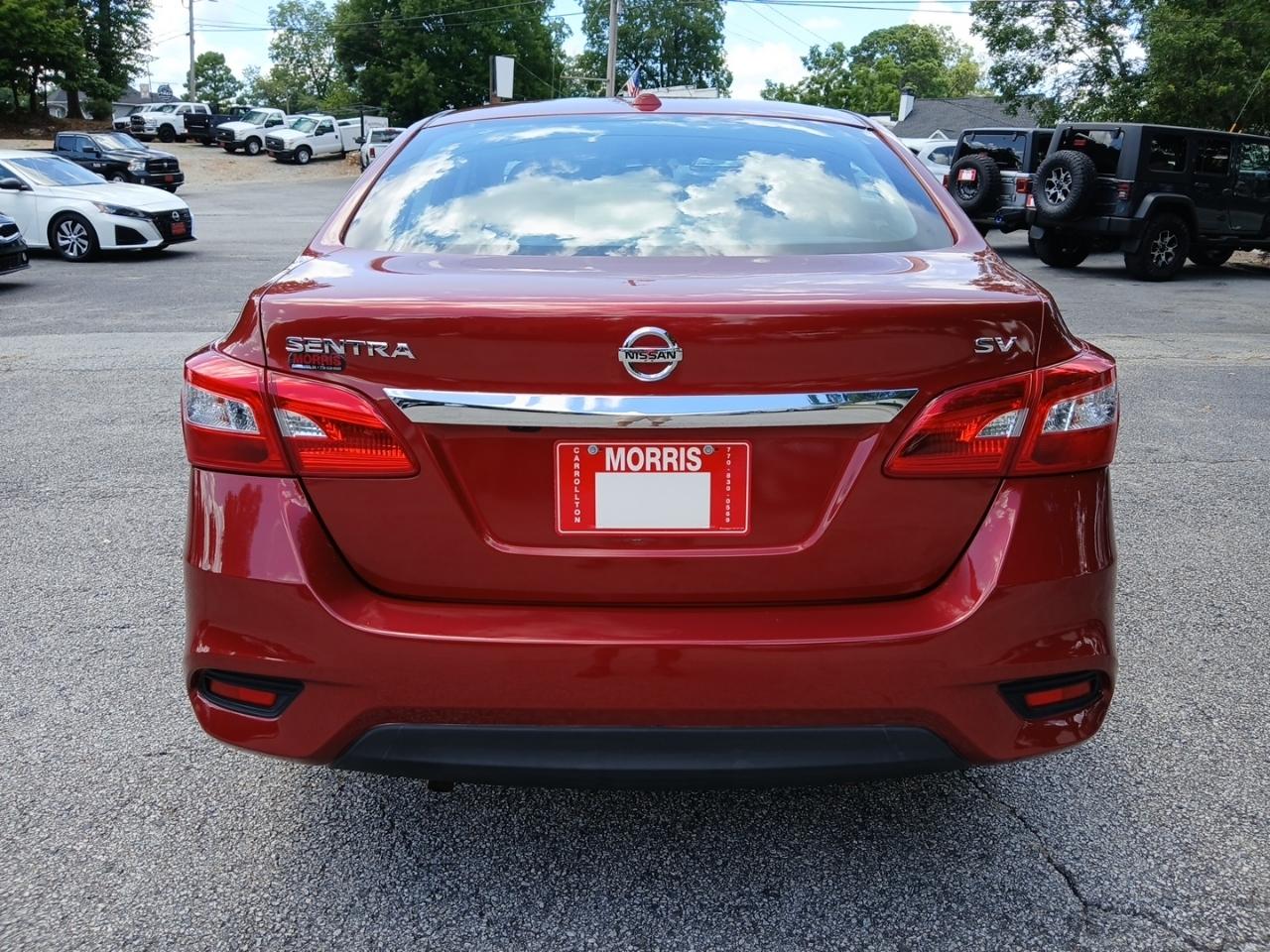Nissan Sentra S 6MT 2017