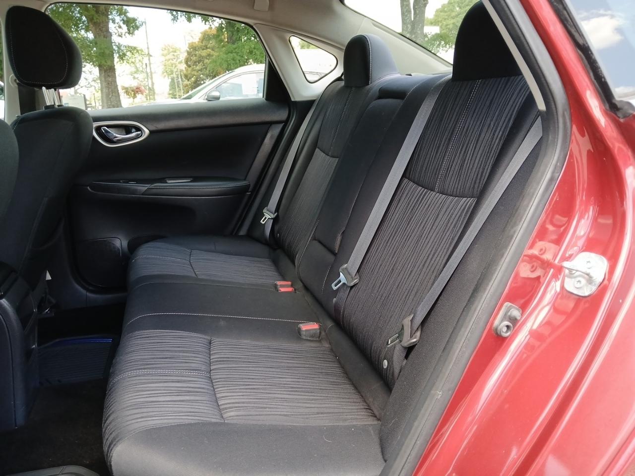 Nissan Sentra S 6MT 2017