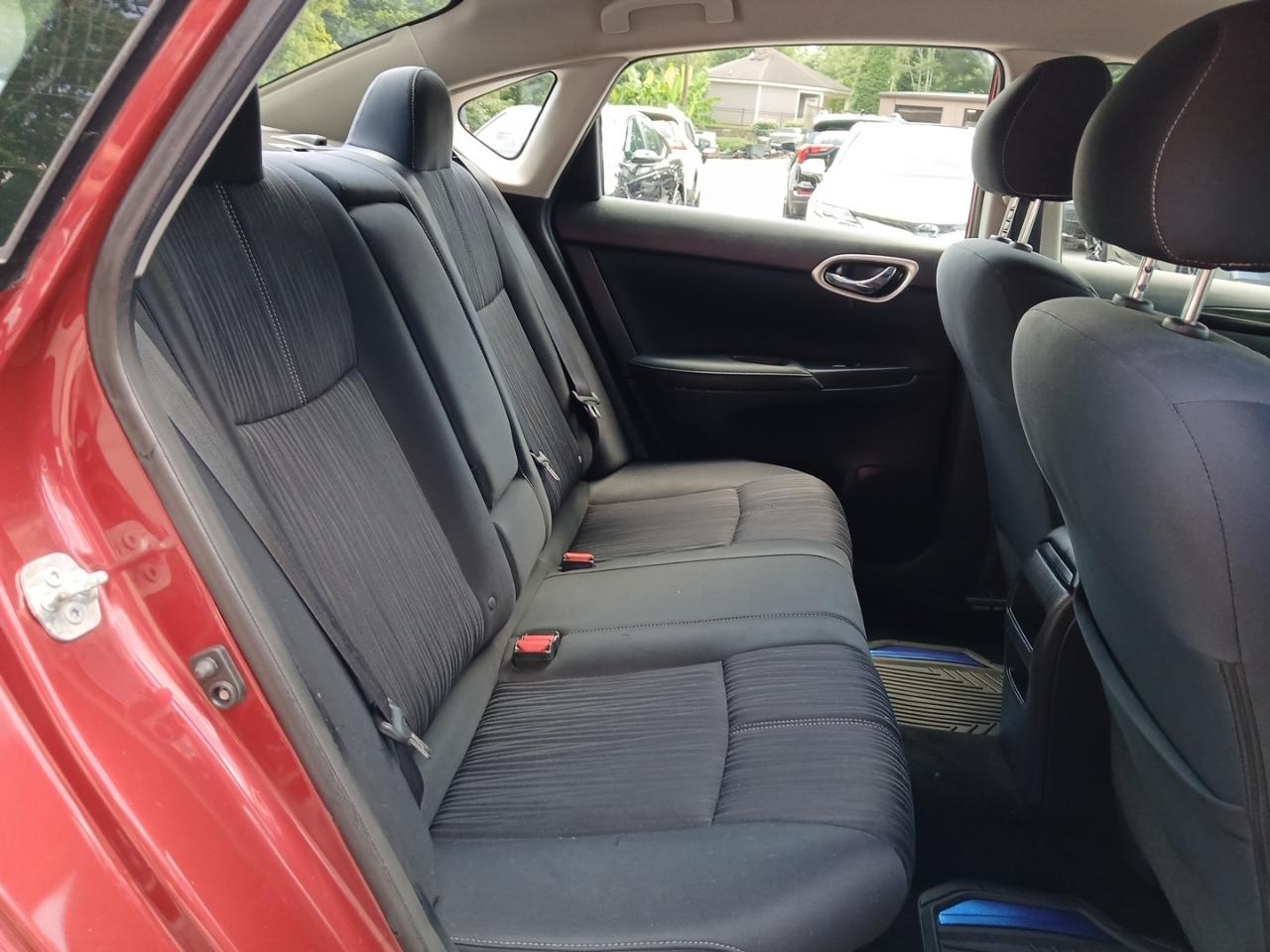 Nissan Sentra S 6MT 2017