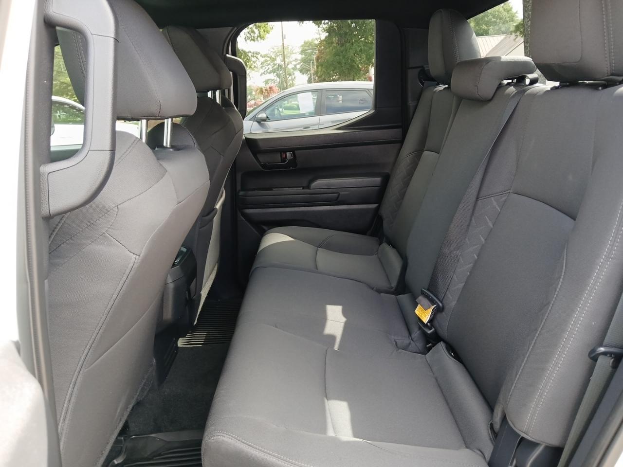 Toyota Tacoma SR5 Dbl Cab 4WD at 2024