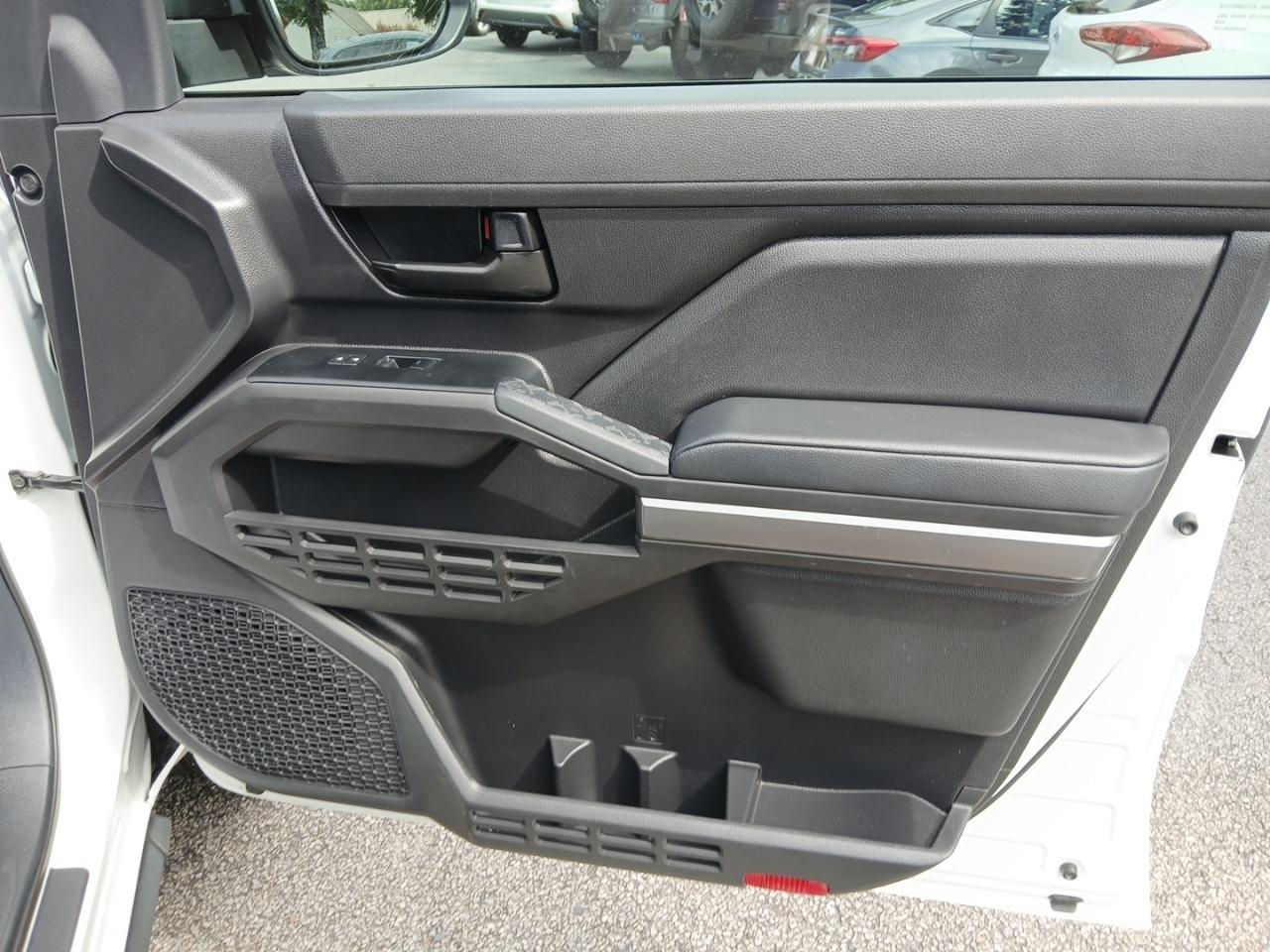 Toyota Tacoma SR5 Dbl Cab 4WD at 2024