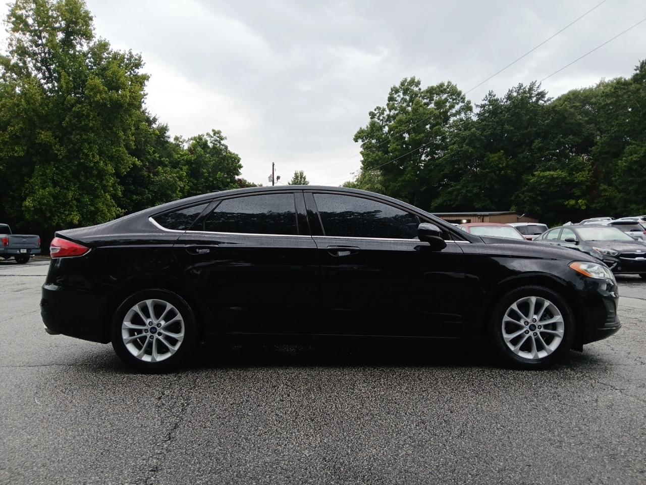 Ford Fusion SE 2020