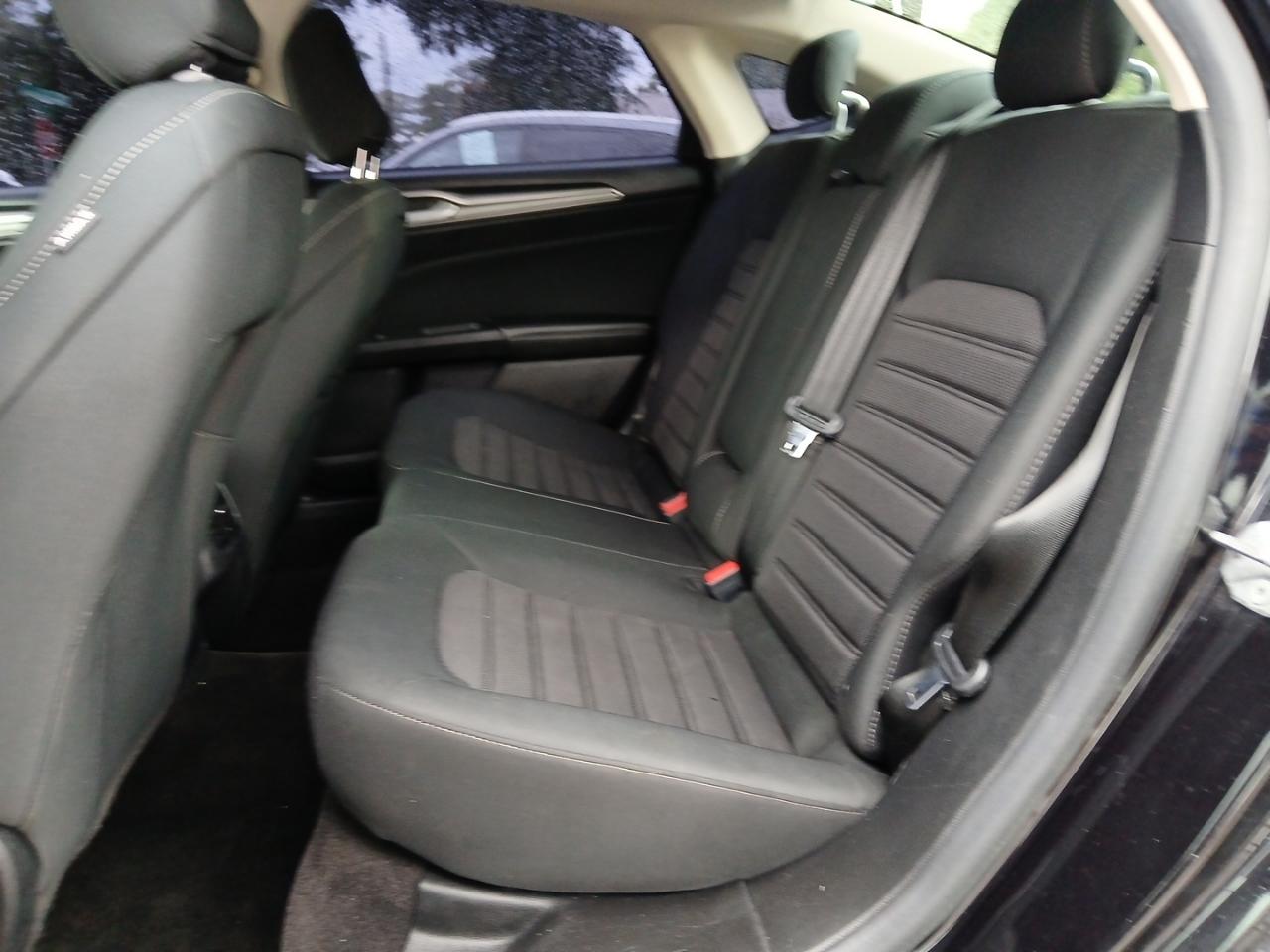 Ford Fusion SE 2020