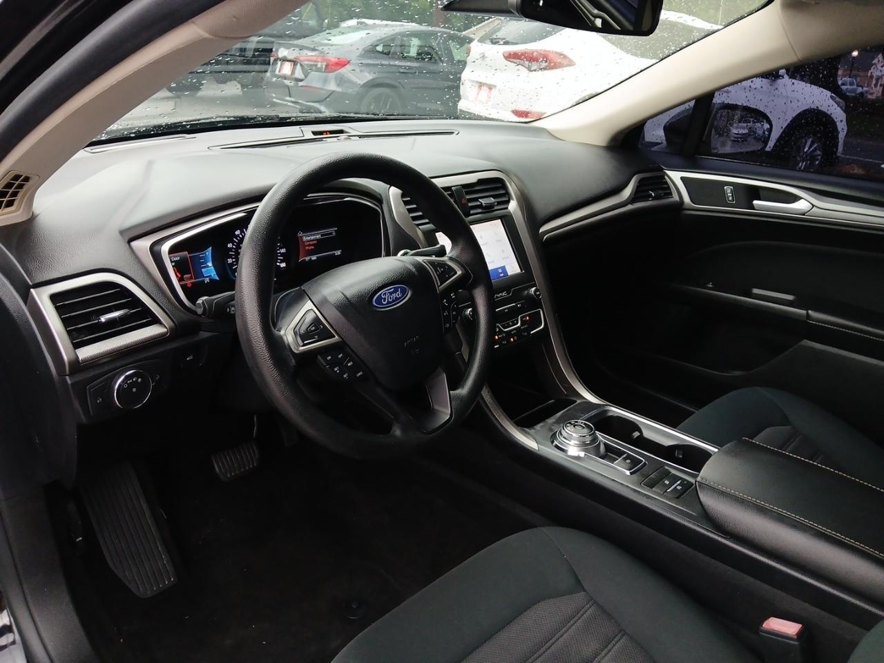 Ford Fusion SE 2020
