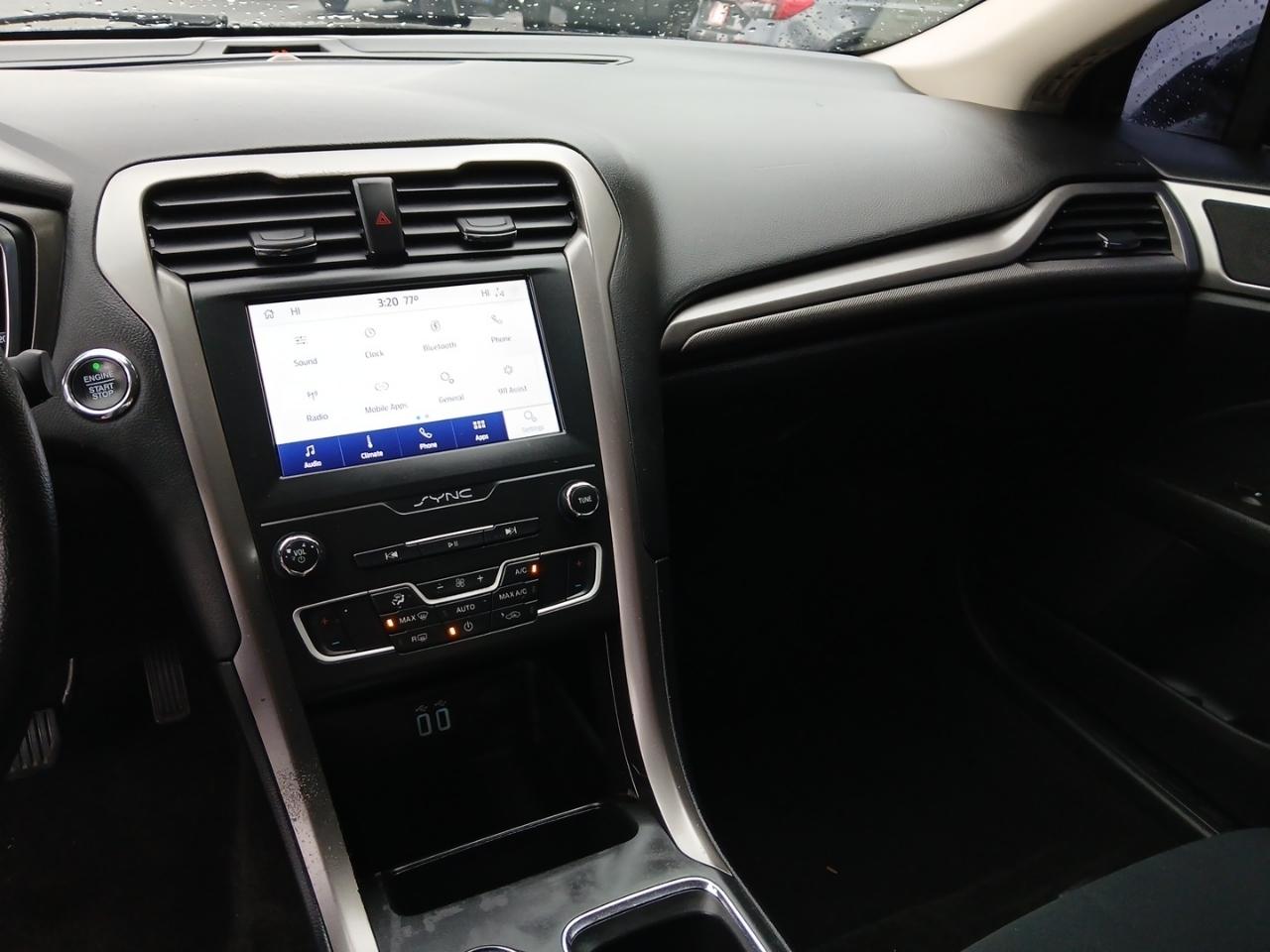 Ford Fusion SE 2020