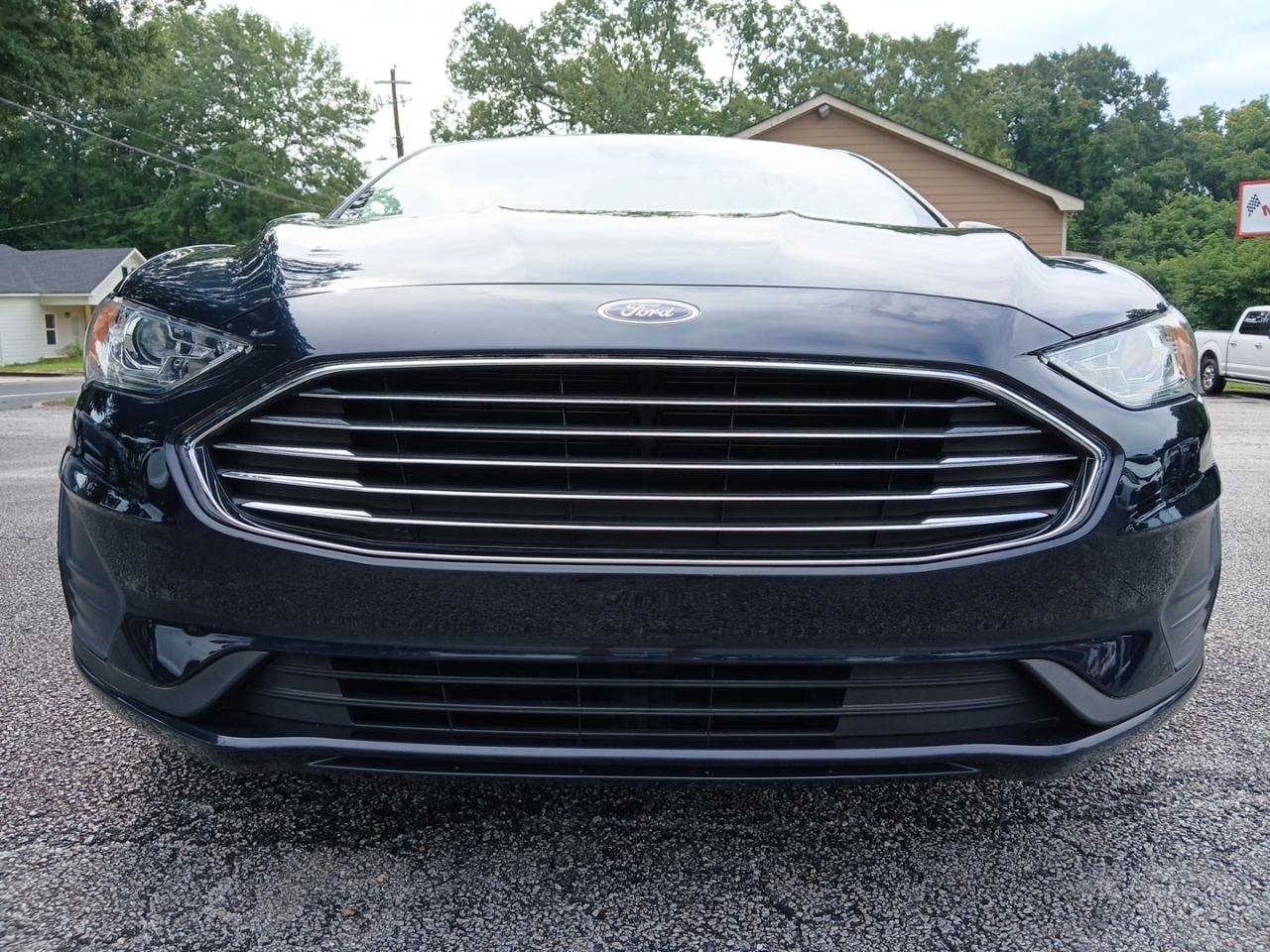 Ford Fusion SE 2020