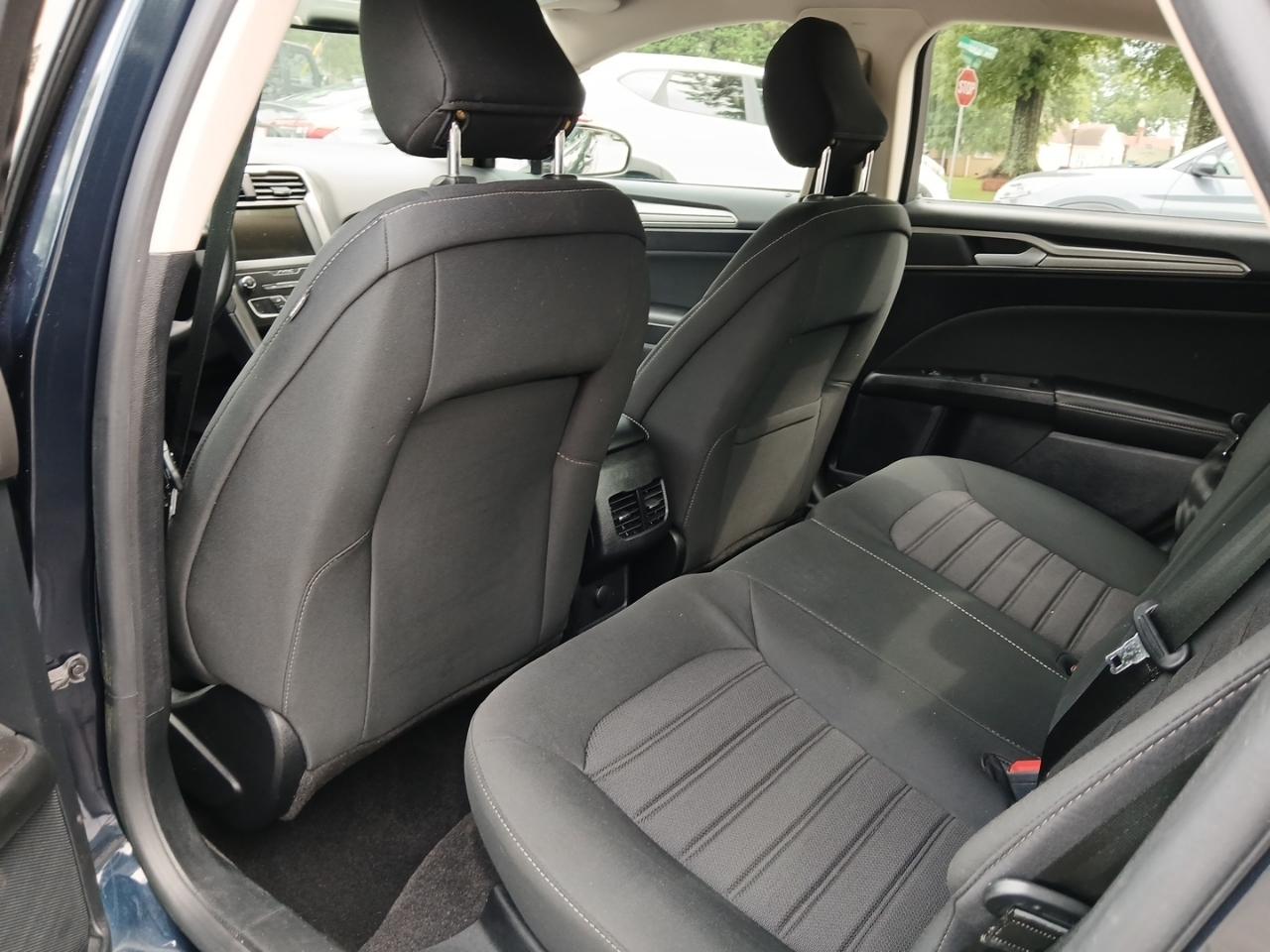 Ford Fusion SE 2020