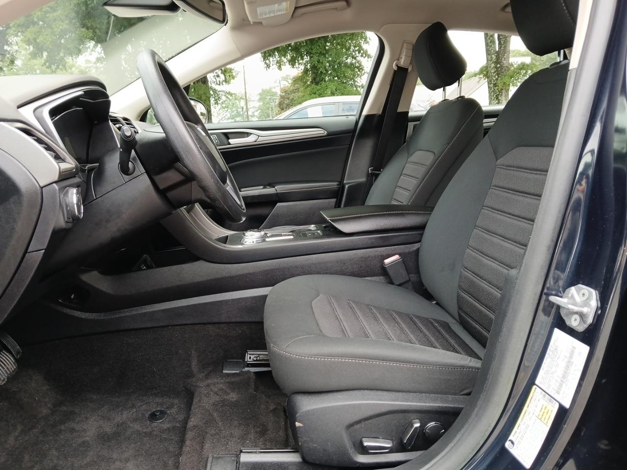 Ford Fusion SE 2020