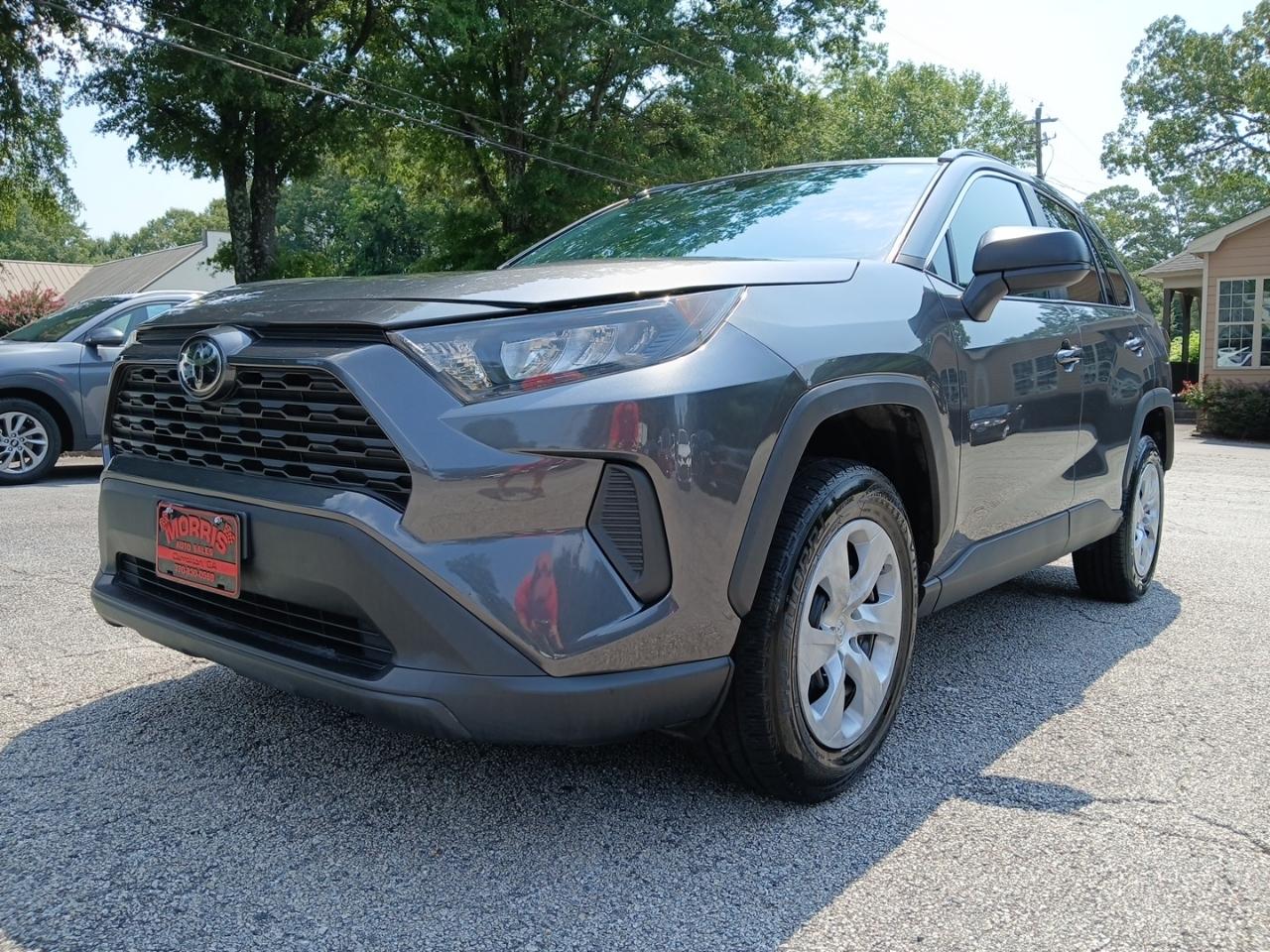 Toyota RAV4 LE 2021