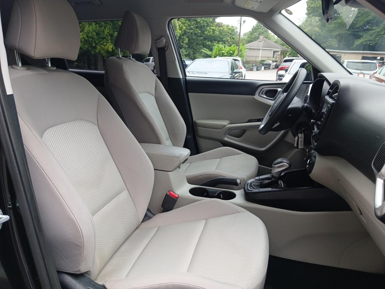 Kia Soul LX CVT 2022