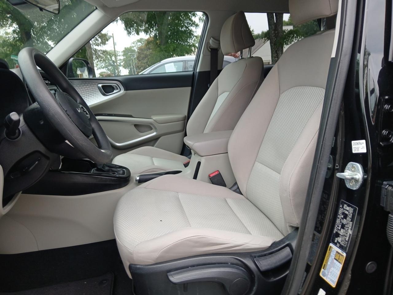 Kia Soul LX CVT 2022