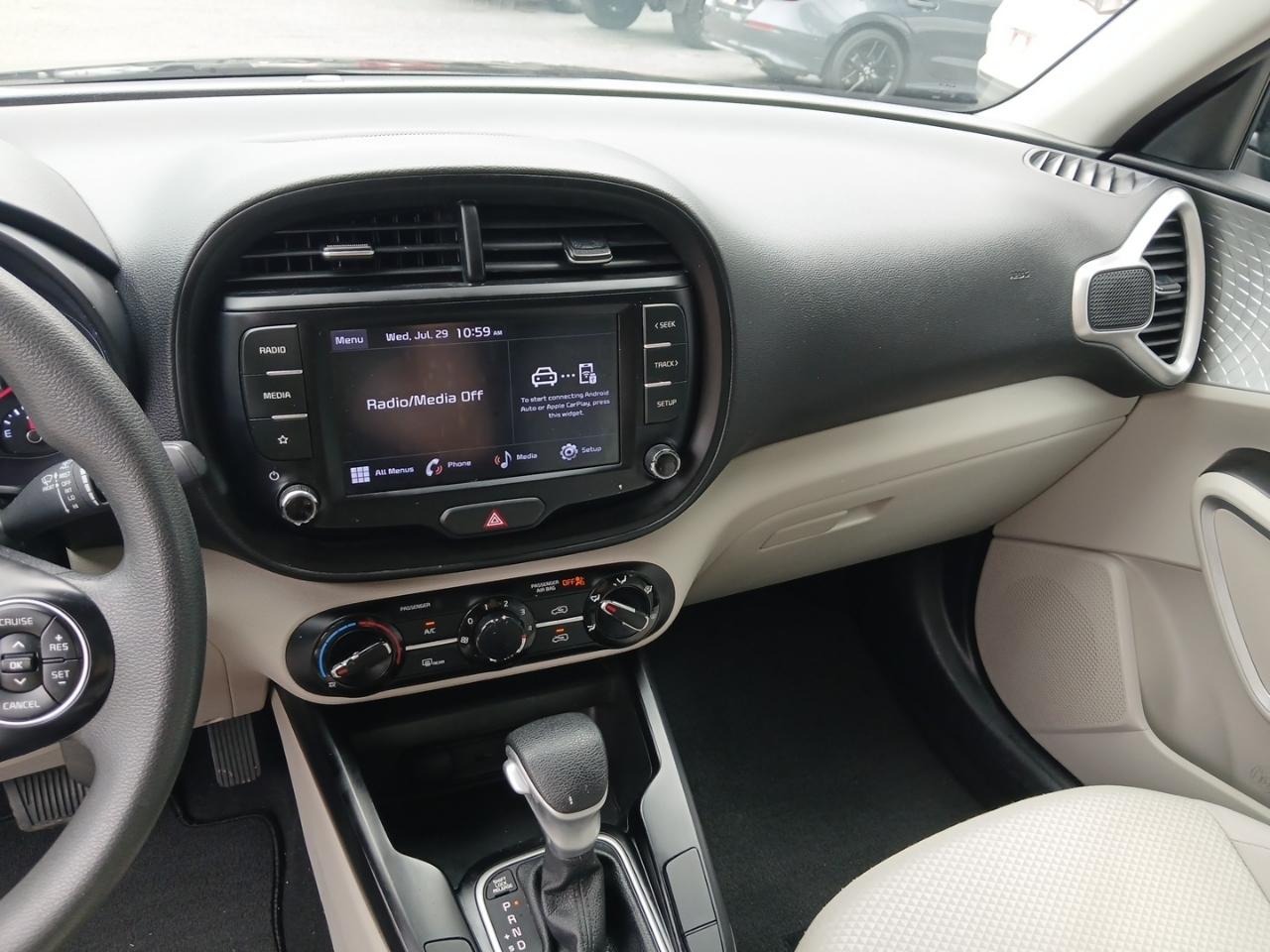 Kia Soul LX CVT 2022