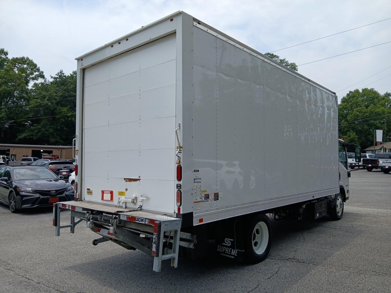 Isuzu NQR  2021