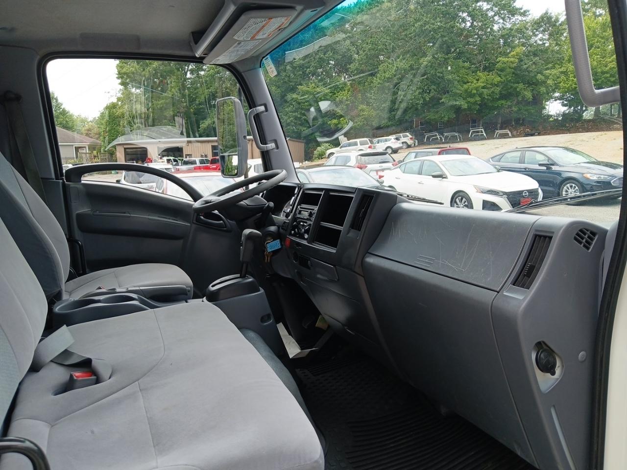Isuzu NQR  2021