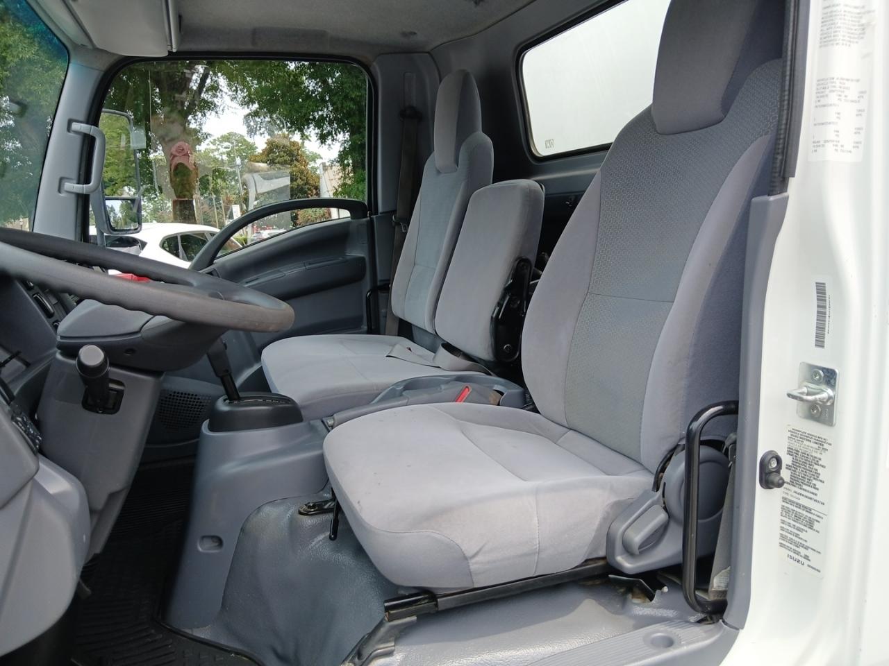 Isuzu NQR  2021