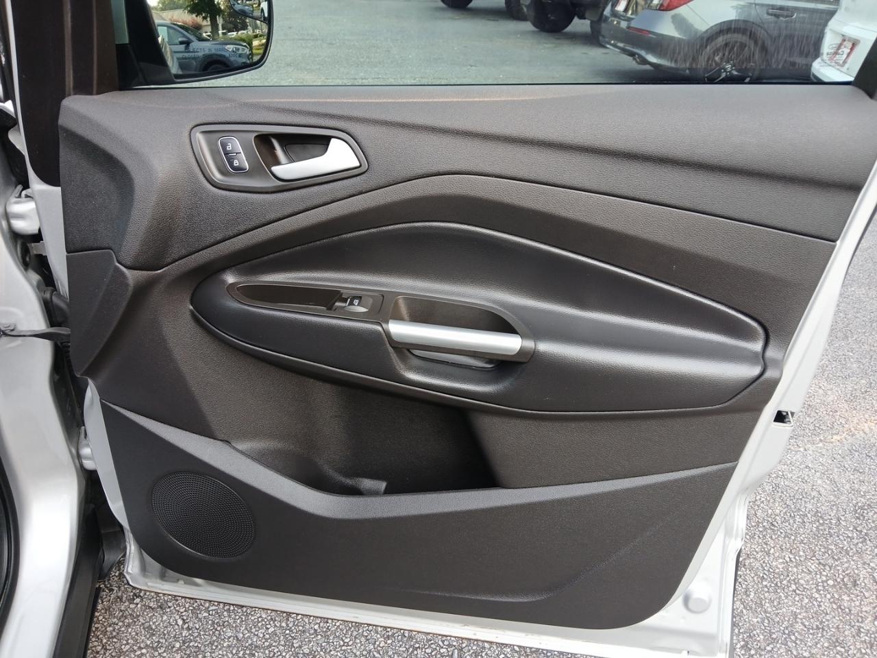 Ford Escape SEL FWD 2019