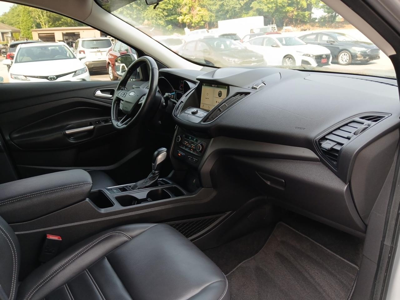 Ford Escape SEL FWD 2019