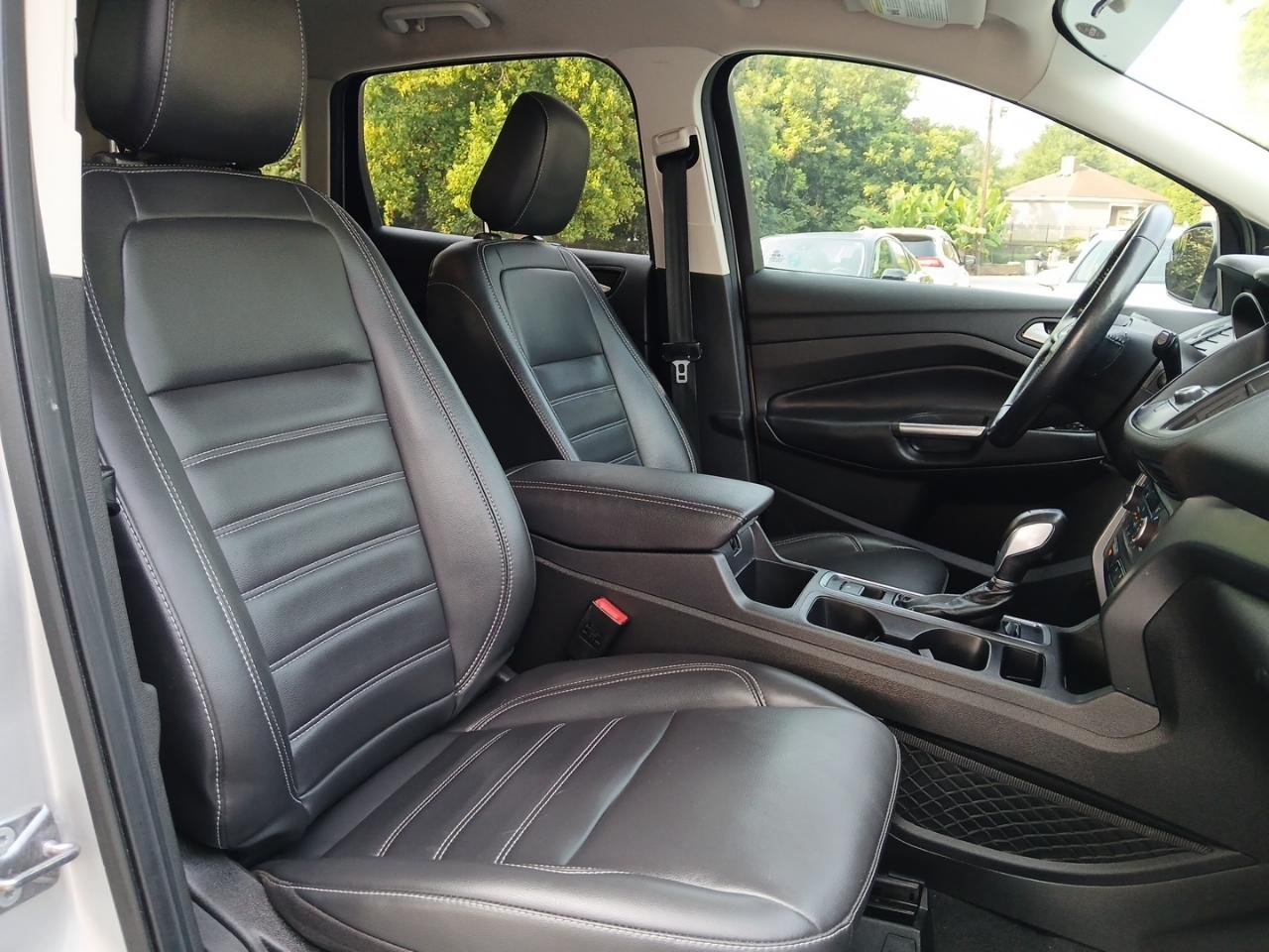Ford Escape SEL FWD 2019