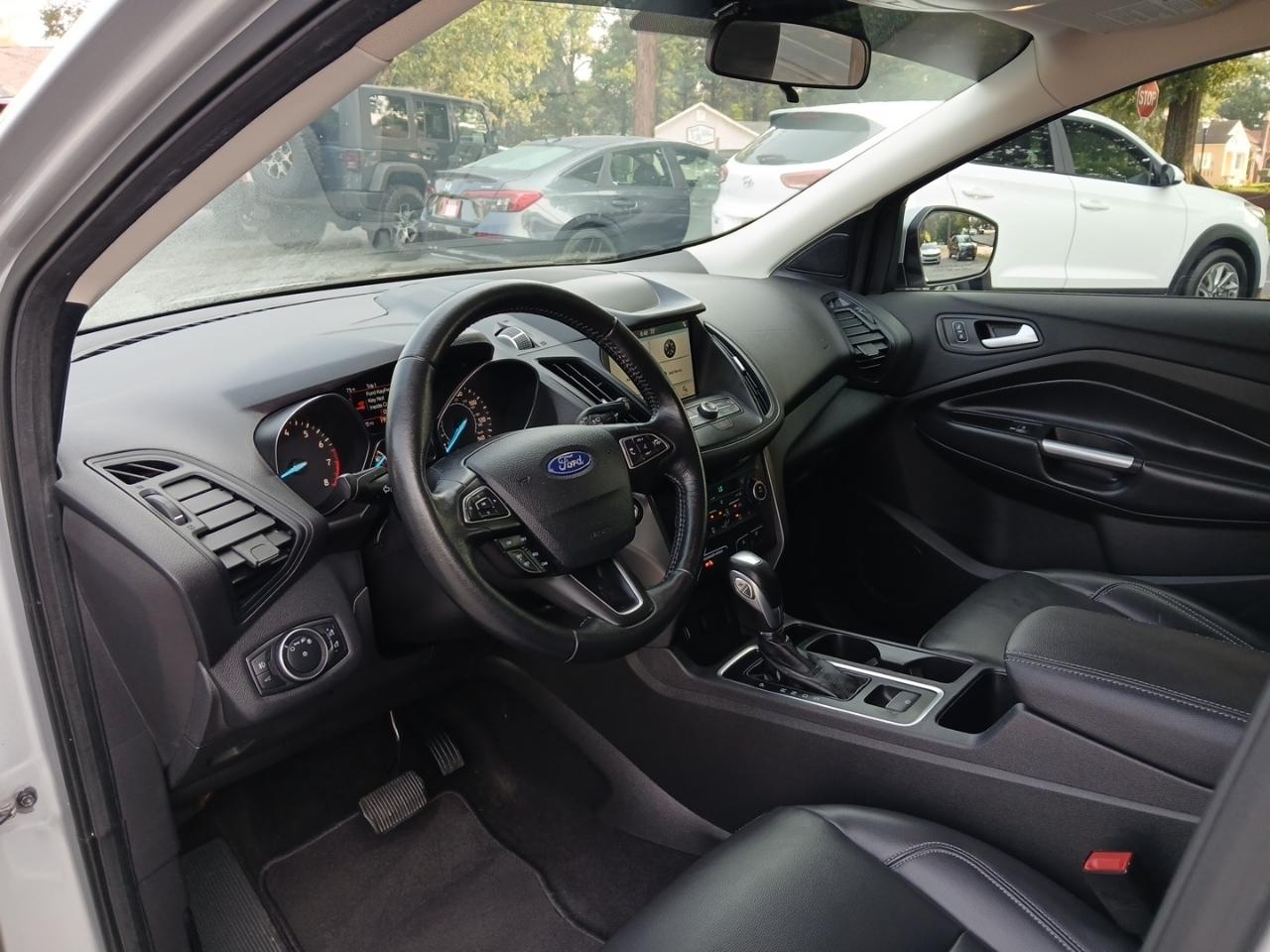Ford Escape SEL FWD 2019