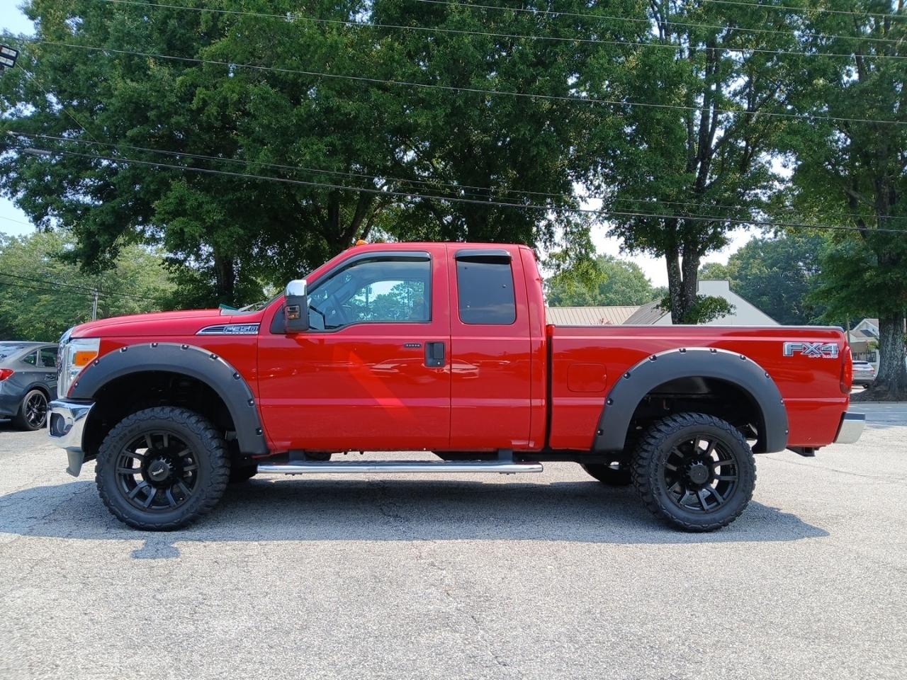 2015 Ford F-350 SD XLT SuperCab Long Bed 4WD