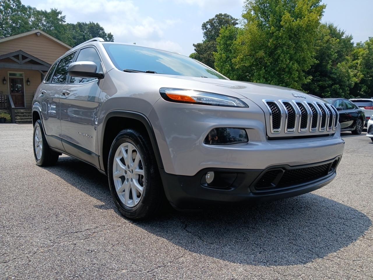 Jeep Cherokee Latitude FWD 2018
