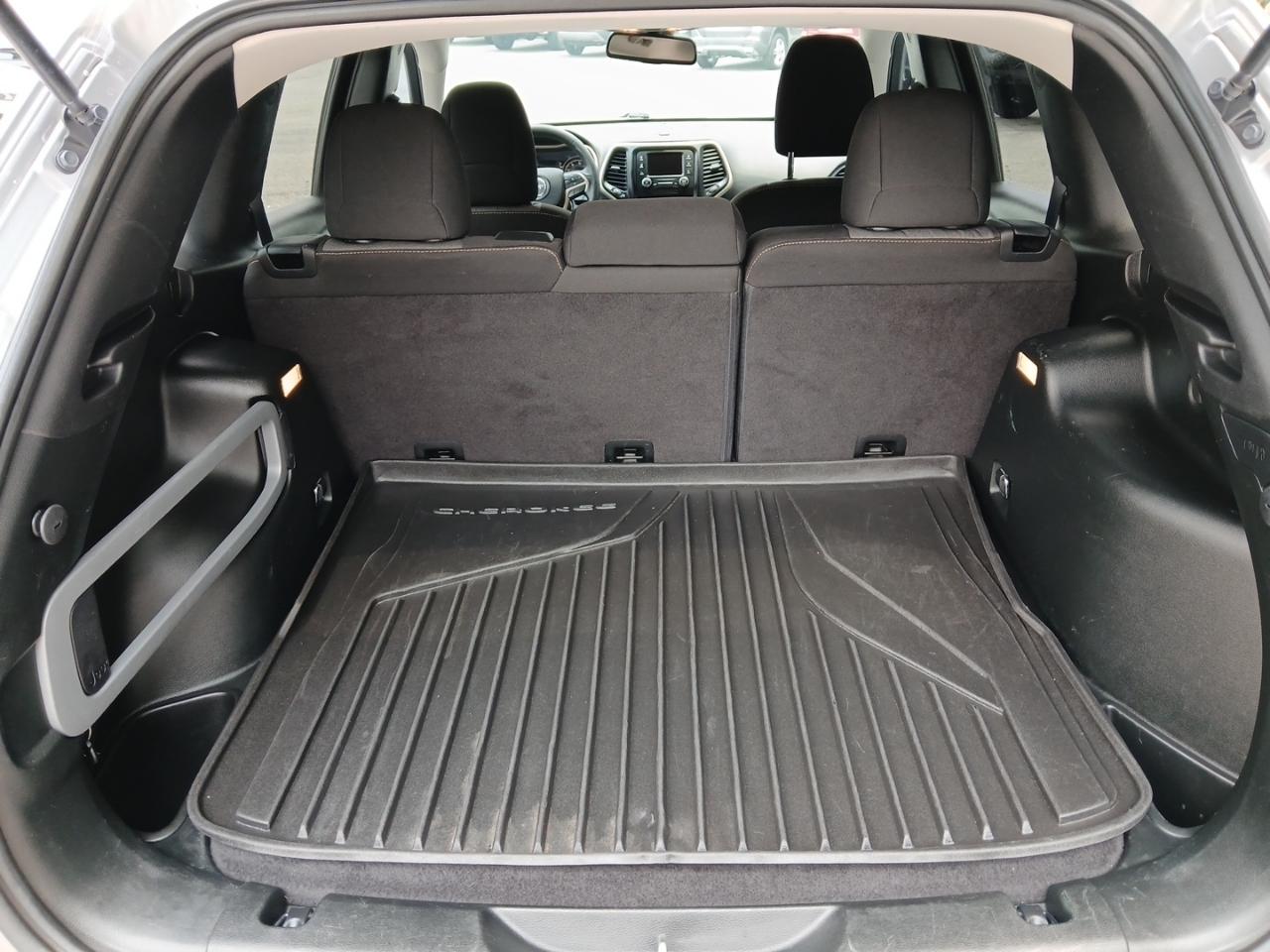 Jeep Cherokee Latitude FWD 2018