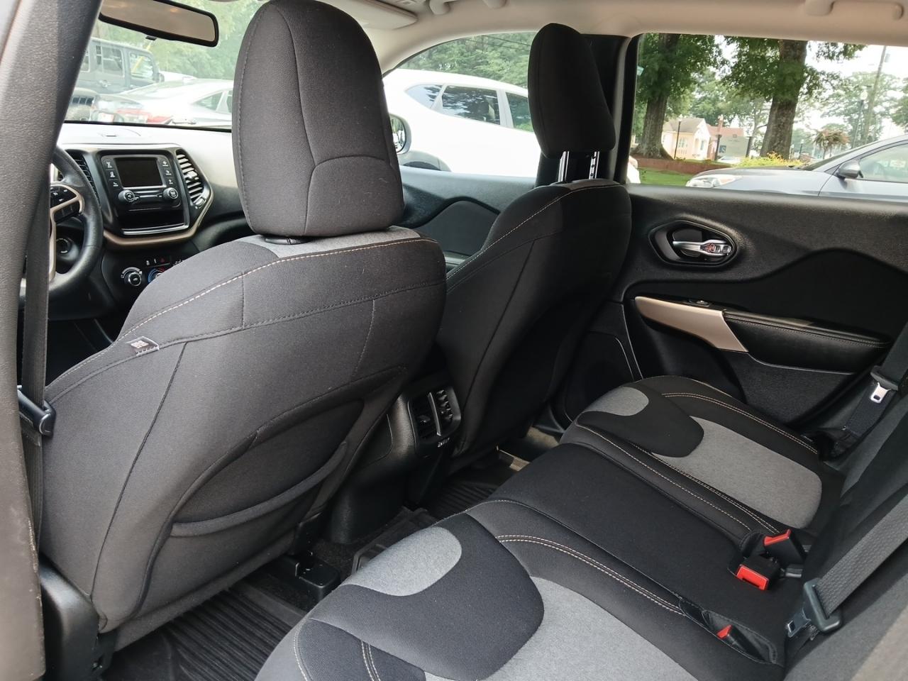Jeep Cherokee Latitude FWD 2018