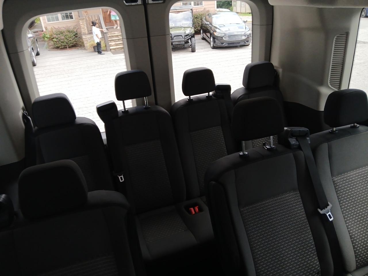 Ford Transit 350 Wagon Med. Roof XL w/Sliding Pass. 148-in. WB 2024
