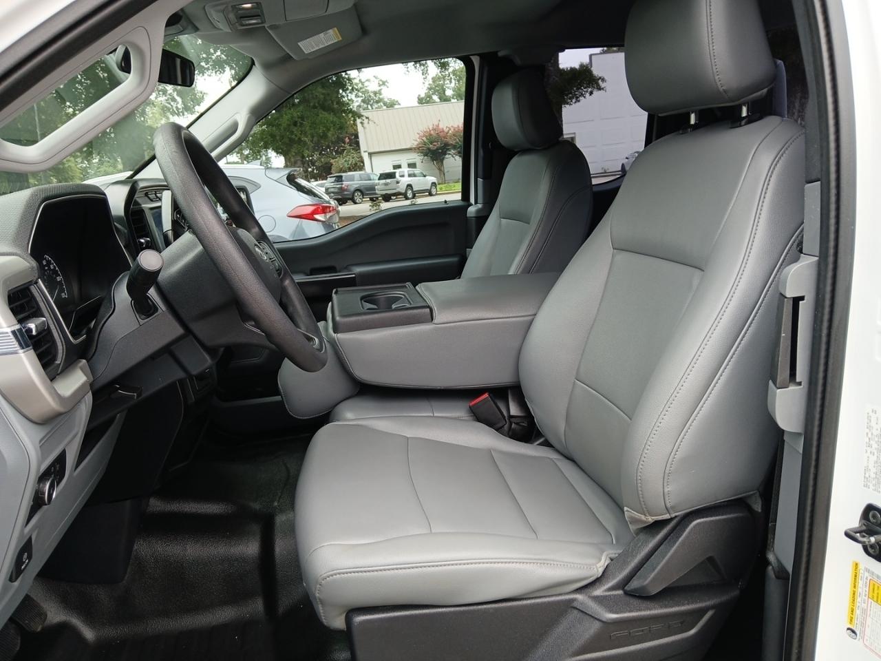 Ford F-150 2WD SuperCab 145" XL 2022
