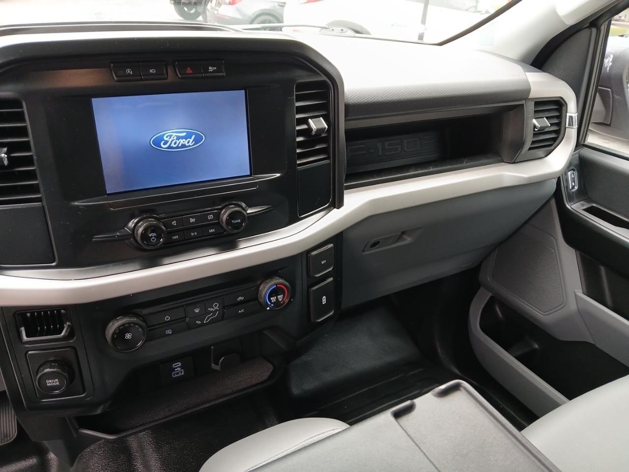 Ford F-150 2WD SuperCab 145" XL 2022