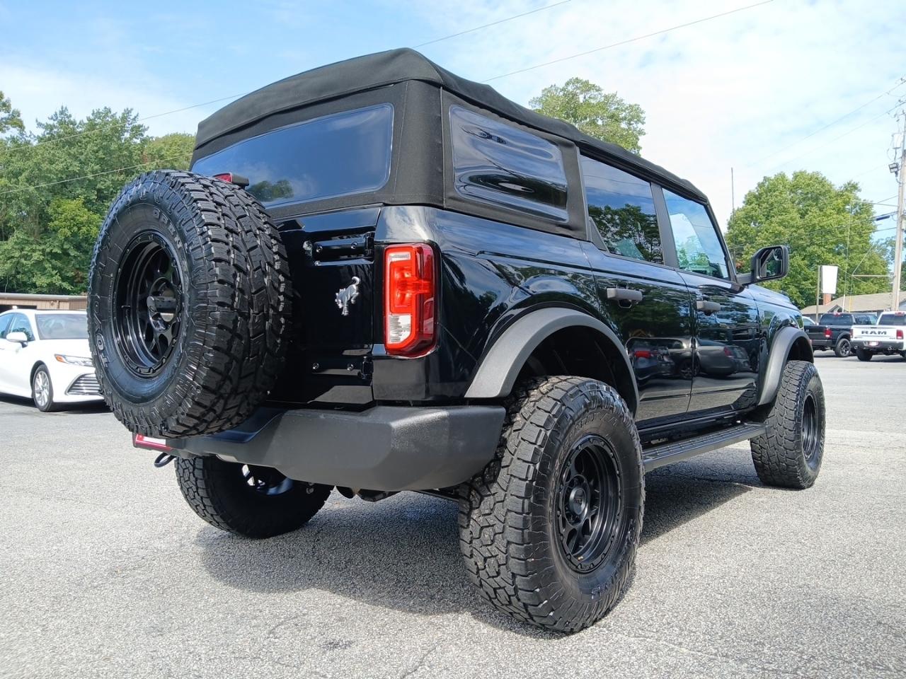 Ford Bronco Base 4-Door 2022
