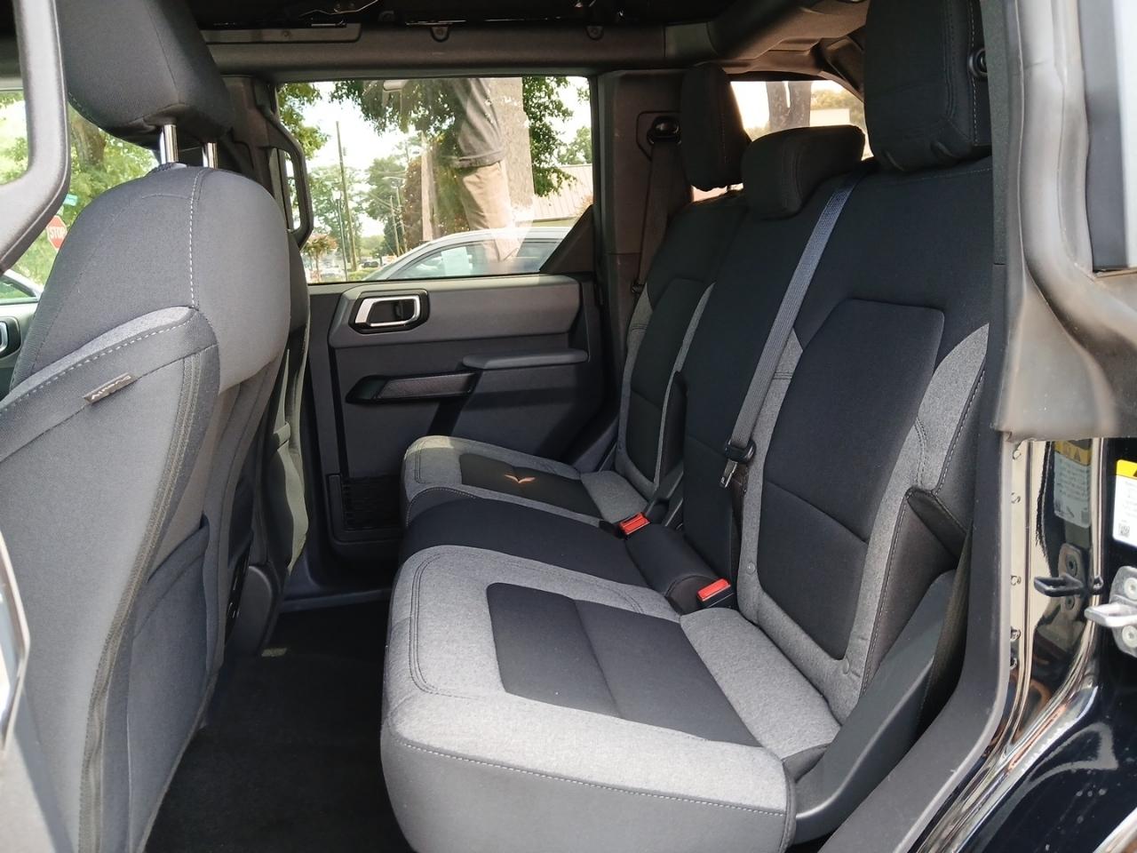 Ford Bronco Base 4-Door 2022