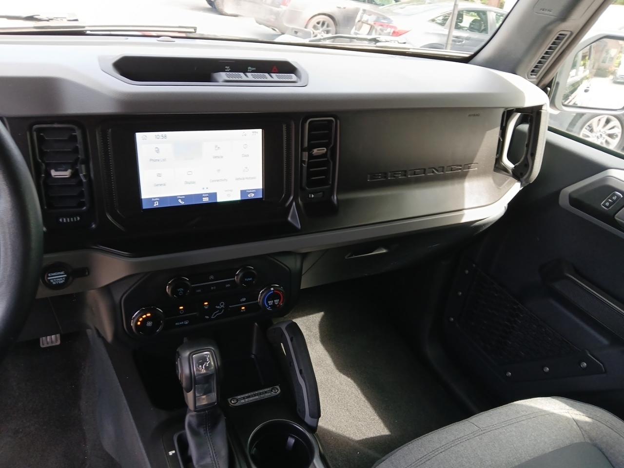 Ford Bronco Base 4-Door 2022
