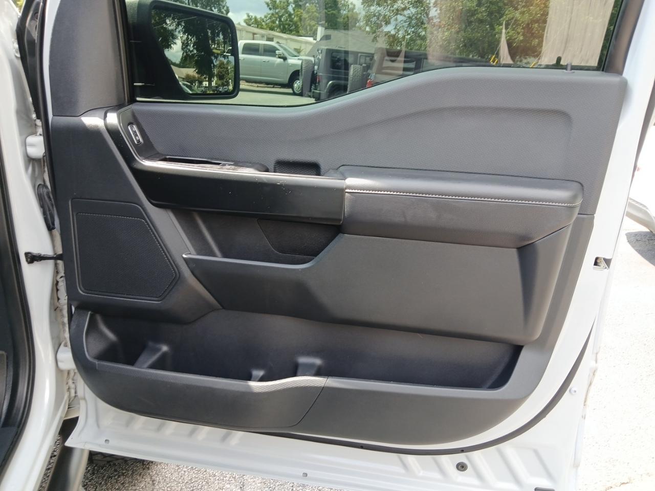 Ford F-150 4WD SuperCrew 145" STX 2021