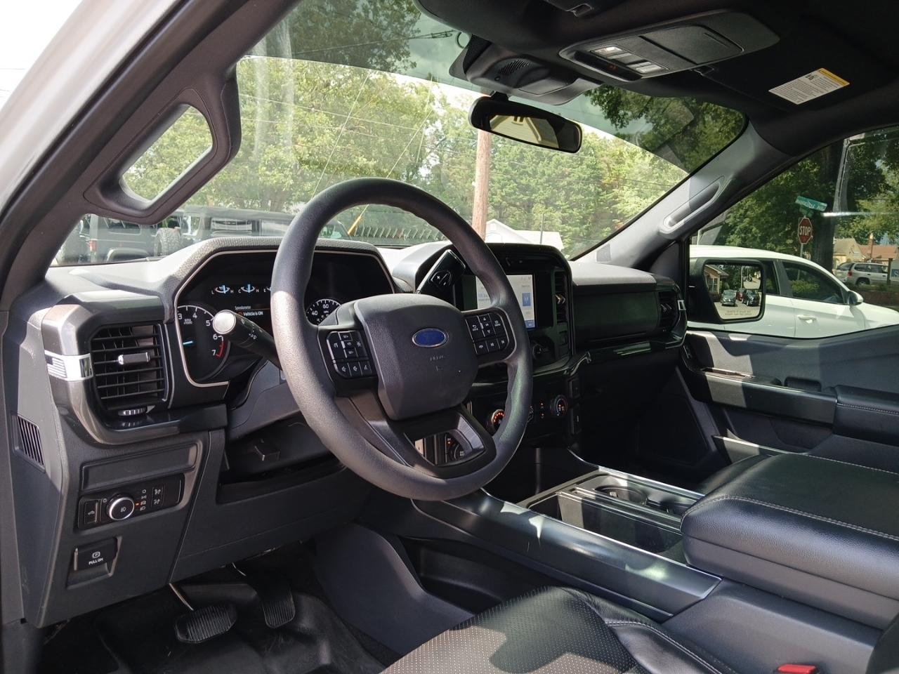 Ford F-150 4WD SuperCrew 145" STX 2021