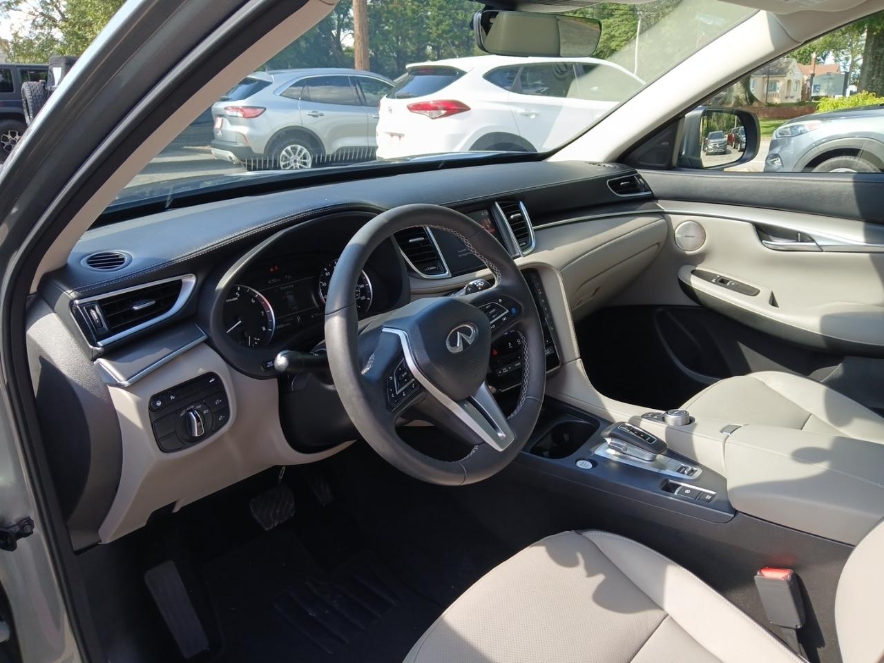Infiniti QX50 LUXE 2024
