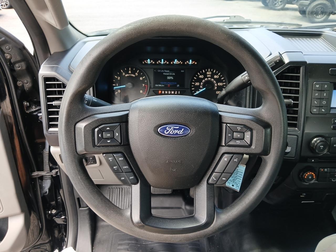 Ford F-150 2WD Reg Cab 141" XL 2018