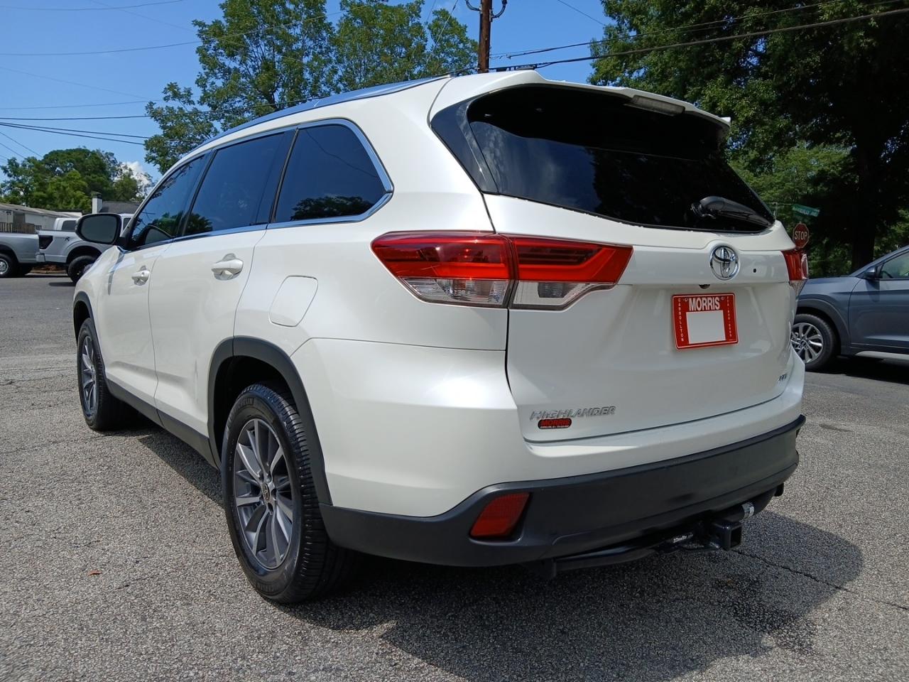 Toyota Highlander SE FWD V6 2019
