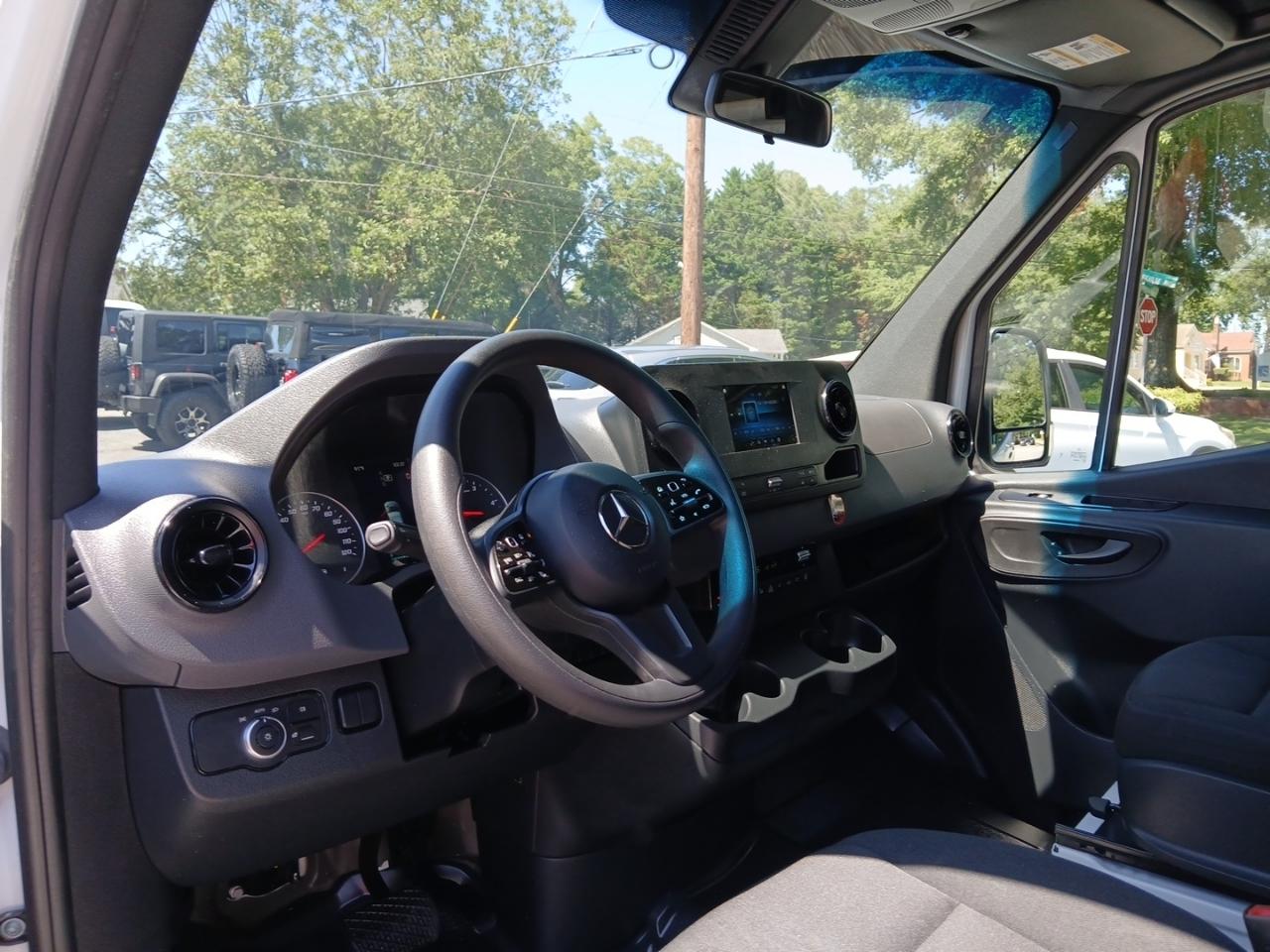 Mercedes-Benz Sprinter 2500 2024