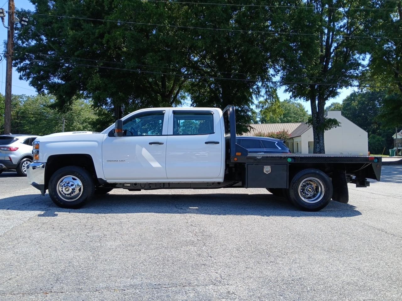 Chevrolet Silverado 3500HD Work Truck Crew Cab 4WD 2017