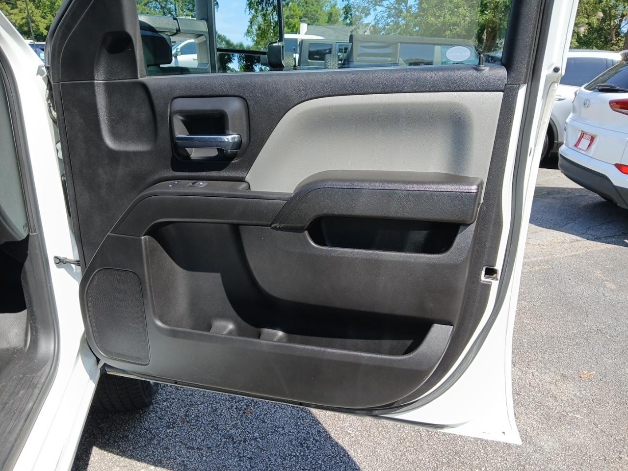 Chevrolet Silverado 3500HD Work Truck Crew Cab 4WD 2017