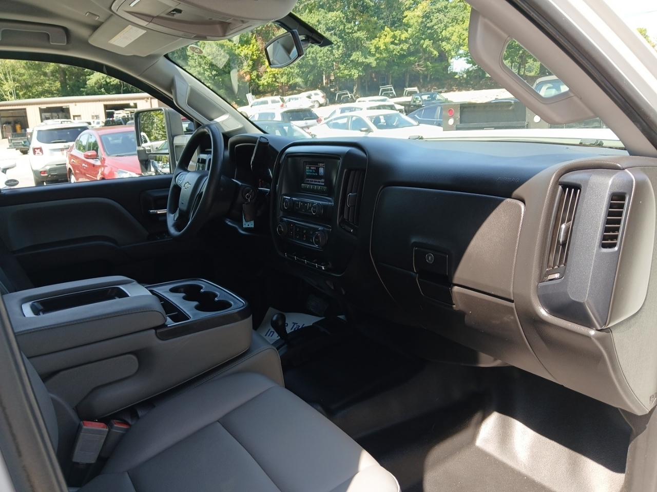 Chevrolet Silverado 3500HD Work Truck Crew Cab 4WD 2017